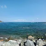Casa Gocce Di Cristallo 3* Varazze