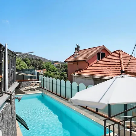 לינה וארוחת בוקר Casa Gocce Di Cristallo ואראצה