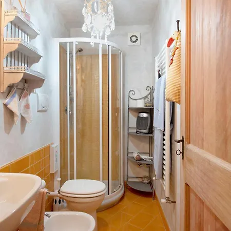 فندق مبيت وإفطار Casa Gocce Di Cristallo 3*